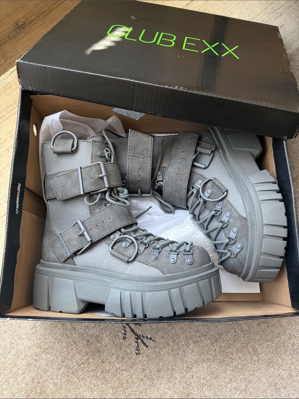 Club Exx Women's Low Traitor Combat Boots - Gray